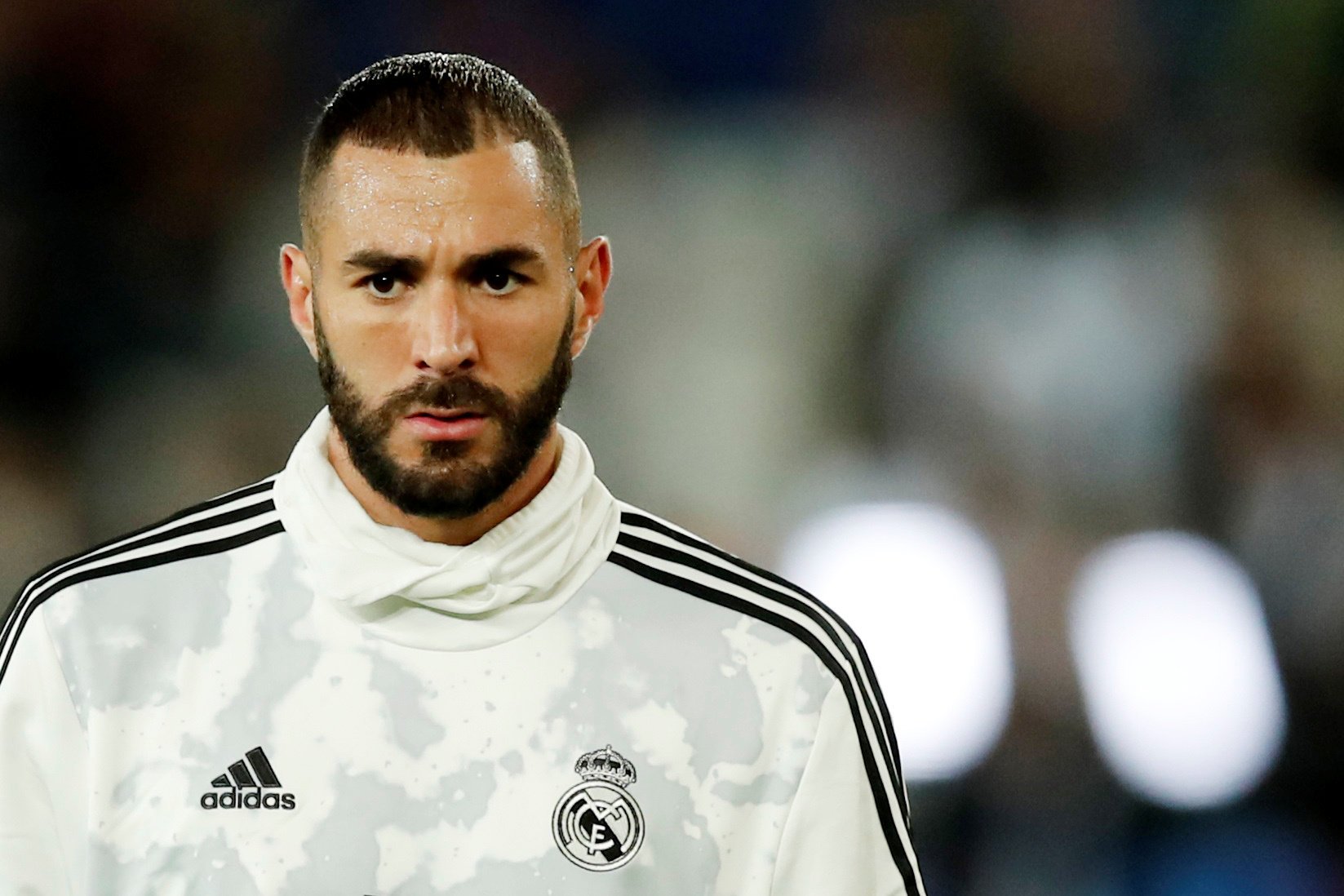 Karim Benzema goes missing in front of goal on the big occasion. отметок &q...