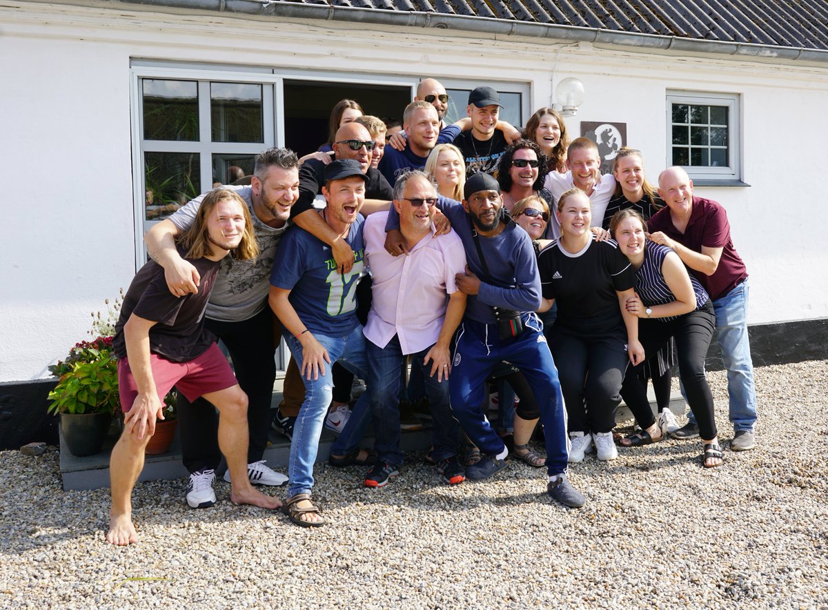 Genelec's tweet photo. @AmosJonny More than 20 songwriters and producers were gathered for almost a week and since Lundgaard Studios is located at a former farm with plenty of space, accommodation for everyone was covered as well.  https://t.co/Dz2Zb4jDZ3 https://t.co/trSzsmAVuD