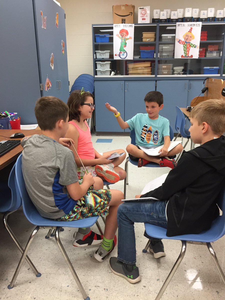 ALESFalconbots's tweet photo. Falconbots practice has started! Roboteers have been busy brainstorming, designing, and building π #AshlandSOAR #AshlandRobotics https://t.co/bA19efq3mP