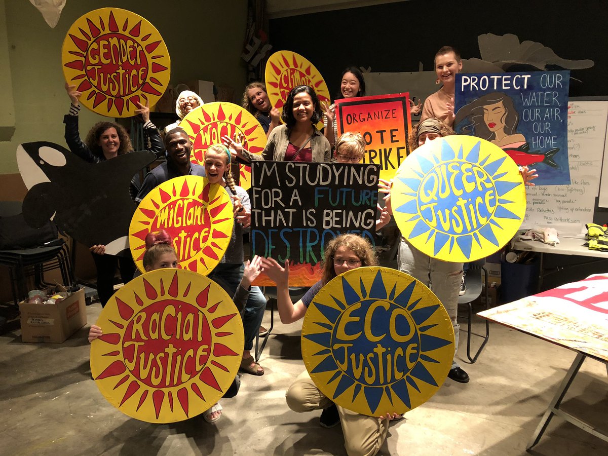 GraceHSullivan's tweet photo. Ps, WEST COAST, all eyes are on us now. The whole world has blown this thing into something bigger than any of us dreamed of. 

All around the world, we are seeing a call for justice.

Let’s finish with some dazzle. 🤗 

#ClimateStrike #TacomaClimateStrike #SeattleClimateWalkout https://t.co/xcLesN642h