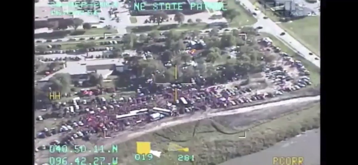 Geoffy14's tweet photo. Today marks 5 years since the wildest tailgate in Nebraska history. #NebraskaVsMiami #RIPRez https://t.co/SeUxAkBtKm