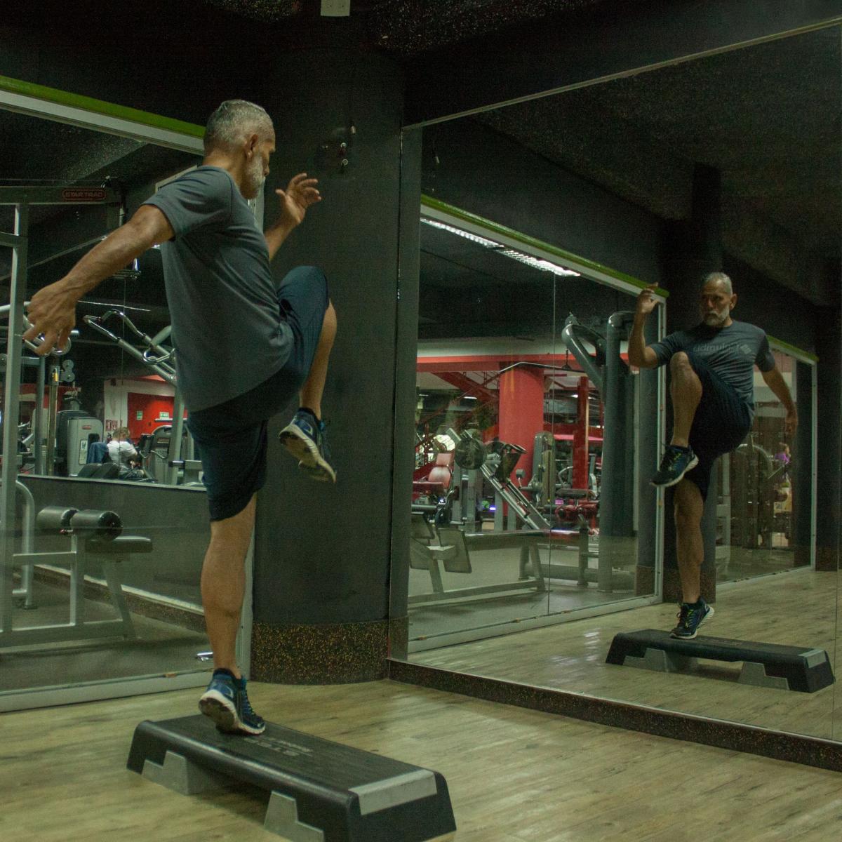 MiamiBeachGym's tweet photo. "The body achieves what the mind believes. Know that you're capable of big things!" https://t.co/JZKLFc8WD9