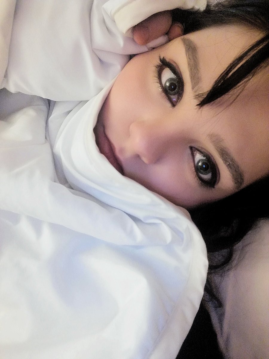 TypicallyEla tweet picture