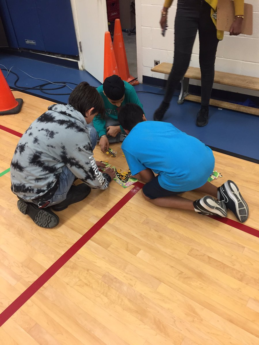 Leadership activities <a href="/MacvillePS/">MacvillePS</a> for 6-8. Breakout room. Maze. Tower building. Puzzles. #MLG #teamwork #collab #communication #problemSolving <a href="/RobinAPerri/">Robin Perri</a>