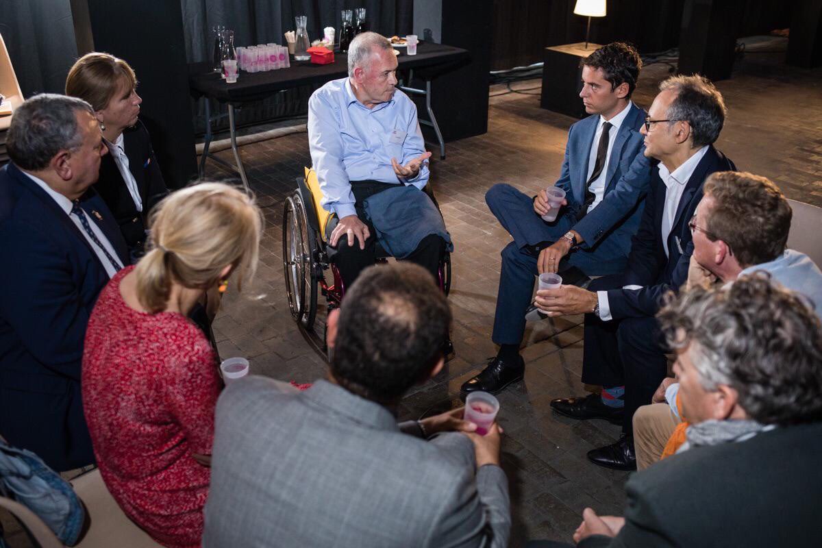 « Les jeunes en situation de handicap ont autant à apporter que les autres en s’engageant. Bravo aux <a href="/jeunes_apfhandi/">Jeunes à APF France handicap</a> ! » À #Amiens qui accueille ce week end l’#agitaction organisé par les jeunes de l’<a href="/apfhandicap/">APF France handicap</a> !