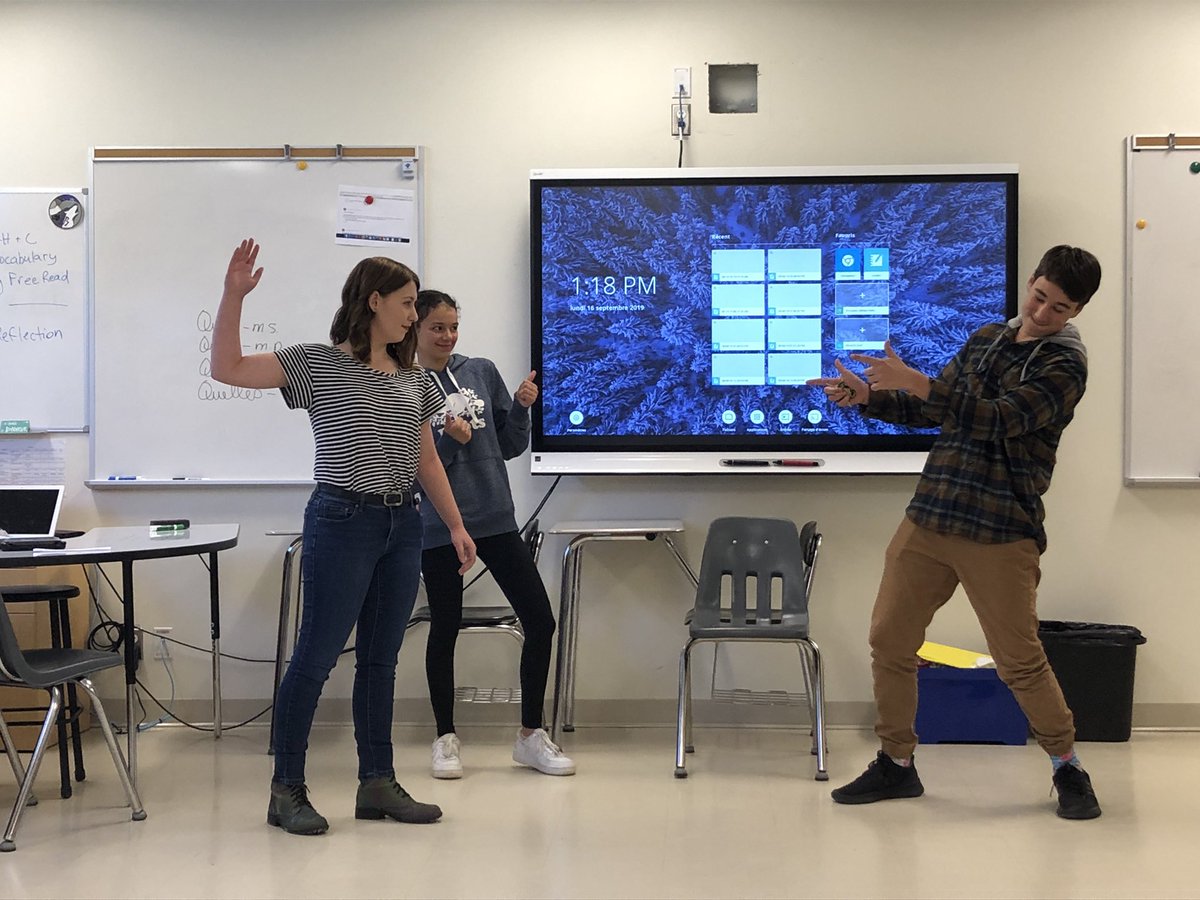 nancylynnmorin's tweet photo. Awesome workshops for the #EBwolfpack with Ash from @stratfest education, in preparation to attend #sfMerryWives. https://t.co/YRdXRVEjaL