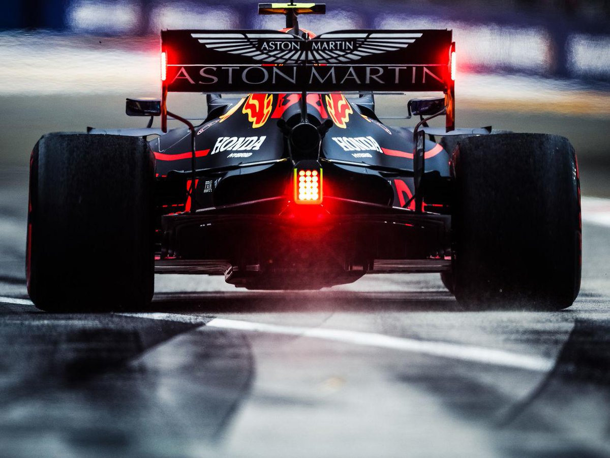 AutosyMas's tweet image. ¿Que tanto te gustaría vivir una #HondaF1experience con @AutosyMas ?

Imagina... un día lleno de adrenalina en una suite apoyando a @Max33Verstappen  en el circuito...

DA RT y responde:  Que sinónimo darías a la palabra HONDA...

#ComingSoon

@HondaMexico
