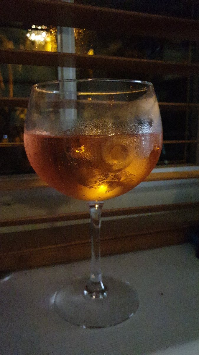 GargettSteph's tweet photo. #BloodOrangeGin #FridayFeeling #StillASchoolNight๐ฑ
After a ๐ฉ week... now for a little treat /pick-me-up ๐ธ cheers ๐ฅ https://t.co/C4TyB1fVWJ