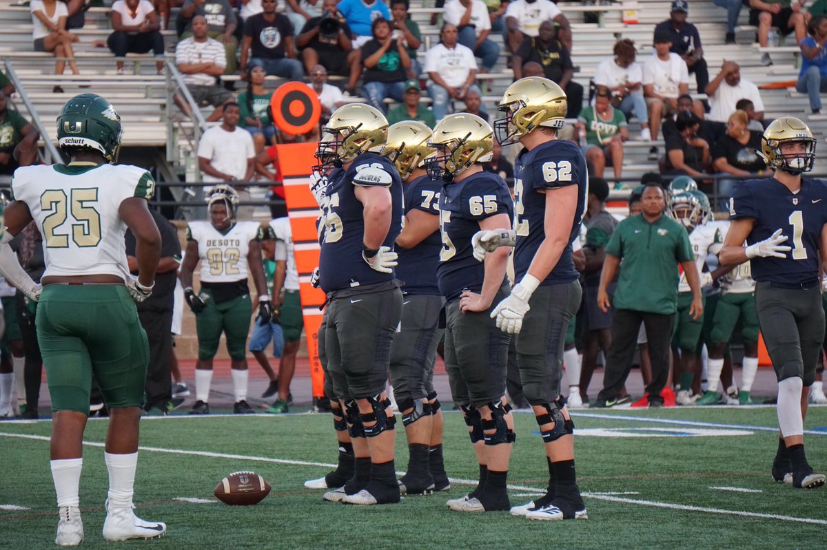 FOTF2024's tweet photo. 👀👀 GAMEDAY 👀👀 SHOW OUT AND SUPPORT YOUR RANGERS AGAINST plano west IN THEIR DISTRICT OPENER‼️‼️‼️  WEAR USA GEAR 🇺🇸🇺🇸 Gametime: 7pm  #PackPostell #BeReadyBeRowdy https://t.co/TPQDblUV4B