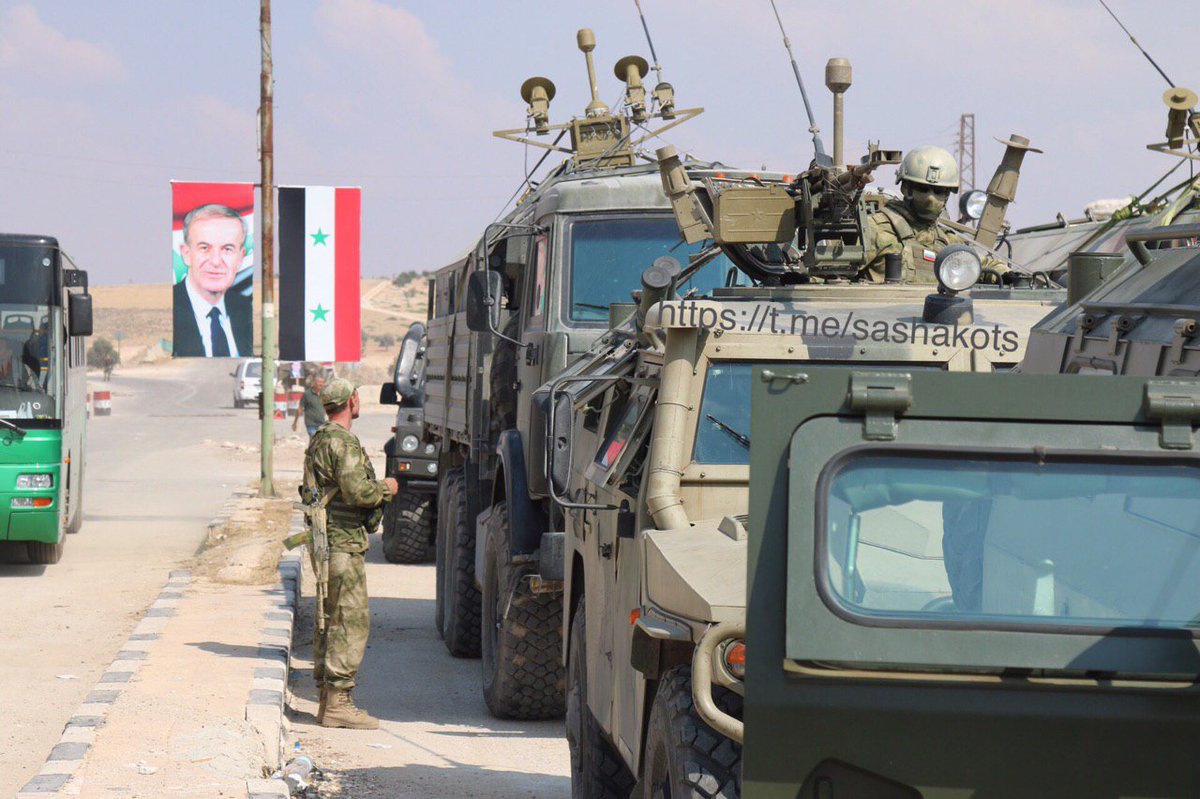 More photos of Russian spetsnaz and military police in Palmyra. 14/ https://t.me/sashakots/10612 