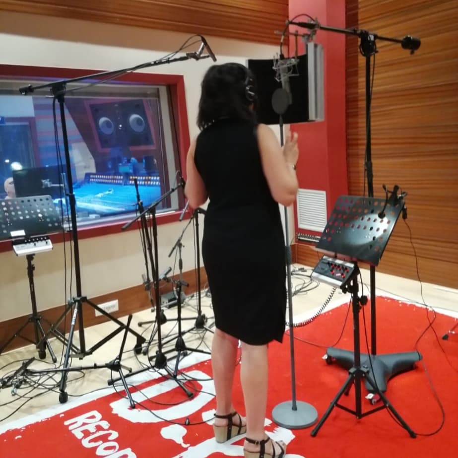 FrancescaAlotta's tweet photo. Bellissimo lavorare con grandi professionisti quali Max Marcolini, grande arrangiatore, musicista e bell'anima, come il grande Fabrizio Simoncioni, fantastico musicista e fonico alla DPoT Recording Arts. Belle sorprese!#music #maxmarcolini
#zuccherofornaciari
#fabriziosimoncioni https://t.co/fNLOlhlJCN