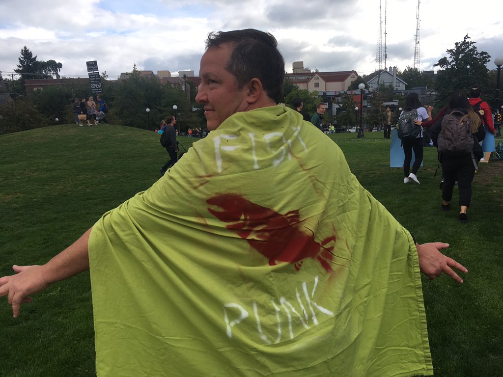 researchpoetics's tweet photo. Global climate striking with the fish punks &amp; @technodowser https://t.co/alNOTNnvX3