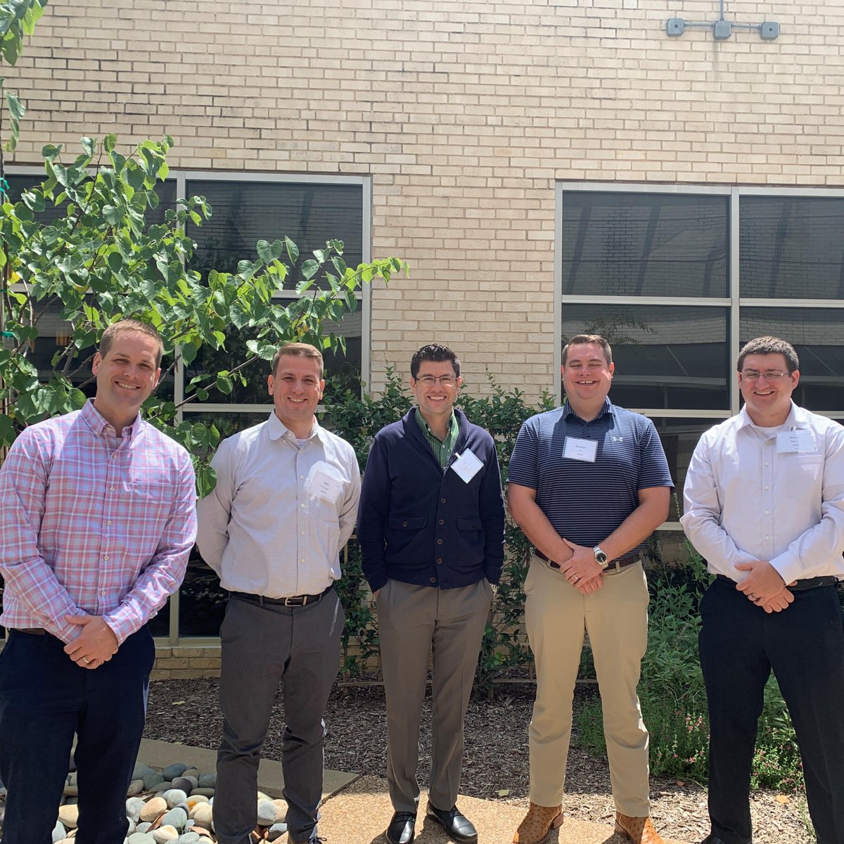 envoyaircareers's tweet photo. On they flow! Congrats to the newest group of American Airlines Pilots! #HereWeFlow https://t.co/RmXUdNQhzH