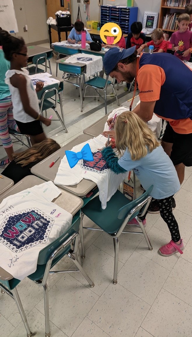 msleatherssays's tweet photo. Our class is on fire! Way to go for getting the most pledges from other states! #teeshirtsigningparty #backtobackchamps #wiredforFUN #FunRun @SalemElementary https://t.co/0uOig2mt6w