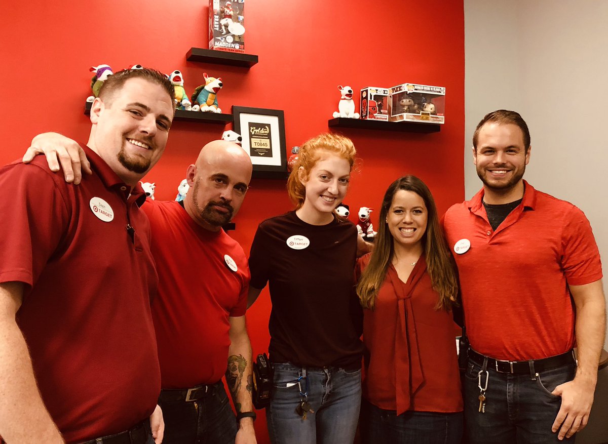 StellaRomanov's tweet photo. Thanks for letting me crash your BUS 🚌 today @SeanGibbons841 @ChetJ17 love how you and your team have embraced these statuses; the impact is definitely starting to show in your team’s engagement and on the floor! #WWABD #D313 @LanctoRian @KatieATurner https://t.co/D6DtsryhuV