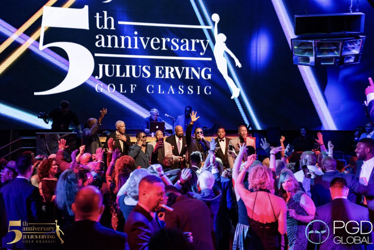 ErvingClassic's tweet photo. A 5th Year Anniversary #ErvingClassic we will never forget! WHAT A NIGHT & PARTY!!! ππΊπ½ππ½ @mgmresortsintl @borgataac @delta @toyota @jeffersonuniv #JEGC https://t.co/9LtVMioKNh
