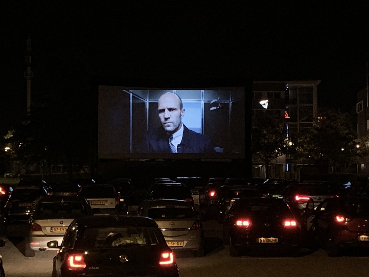 Dit is echt té gek. Bedankt voor jullie opkomst. We zijn begonnen!
#FastAndtheFurious Ben jij er een volgende keer bij? @Pathe