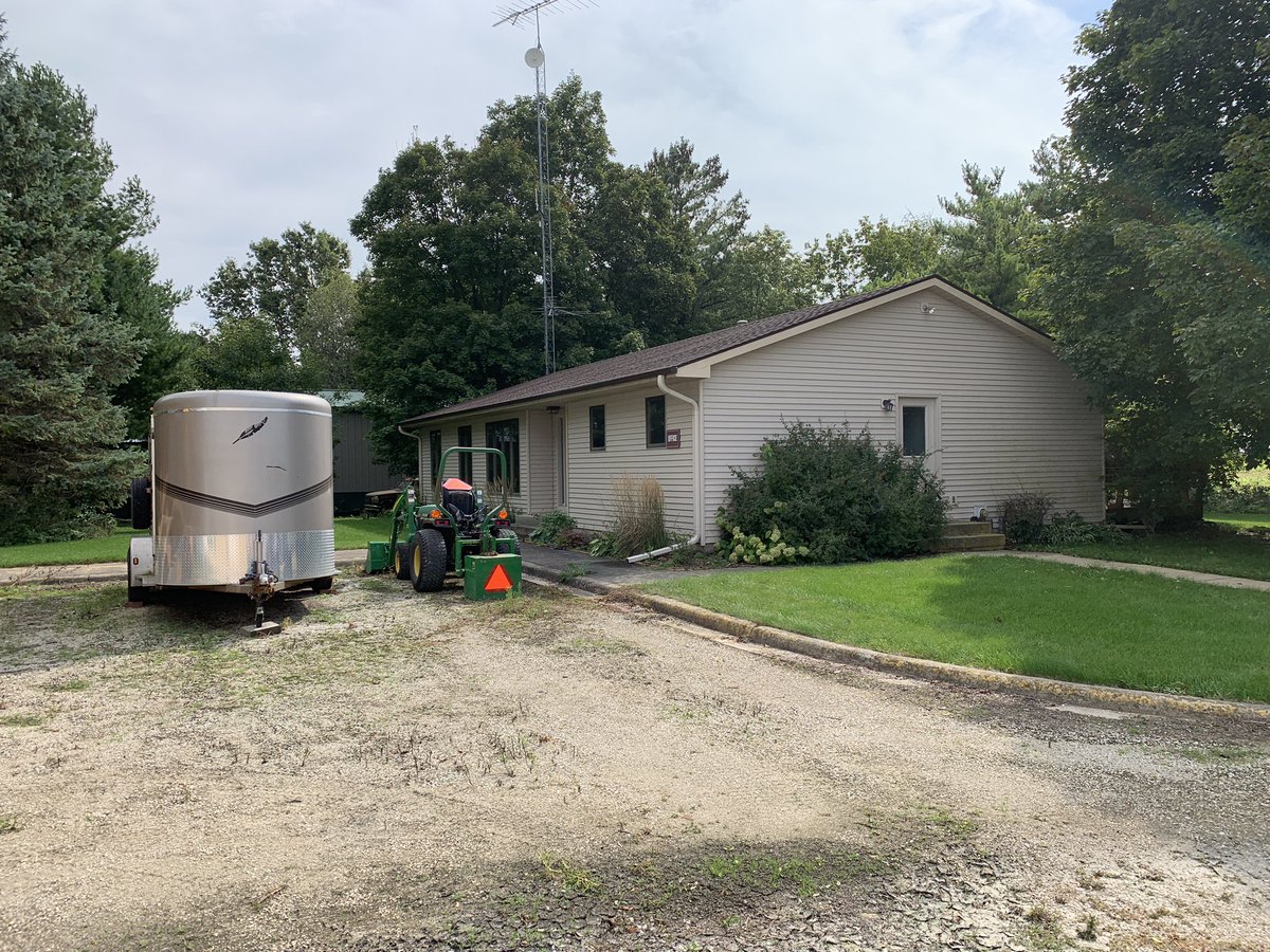 DawnEquipment's tweet photo. Dawn was founded in the basement of the Faivre farm office in 1991. Today we were back doing a pretty far out strip till demo after the rain last night https://t.co/R4CfLKdWoq