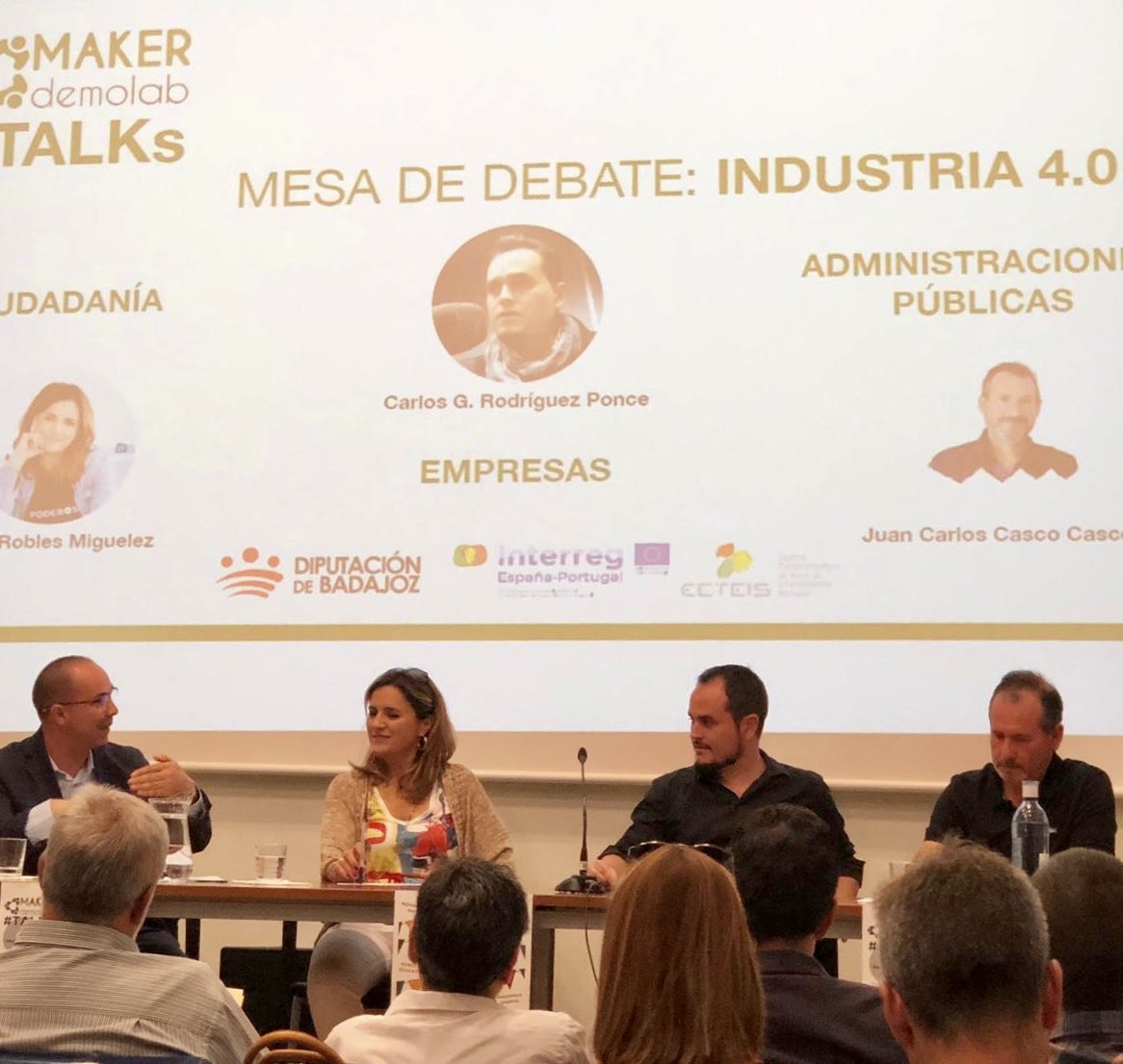 bersconsulteam's tweet image. Ayer nuestro compañero @CarlosGRP participó en la mesa de debate sobre la Industria 4.0 del #Demolabmaker de Llerena junto a Nuria Robles del @FabLabLeon y Juan Carlos Casco de Emprededorrex
