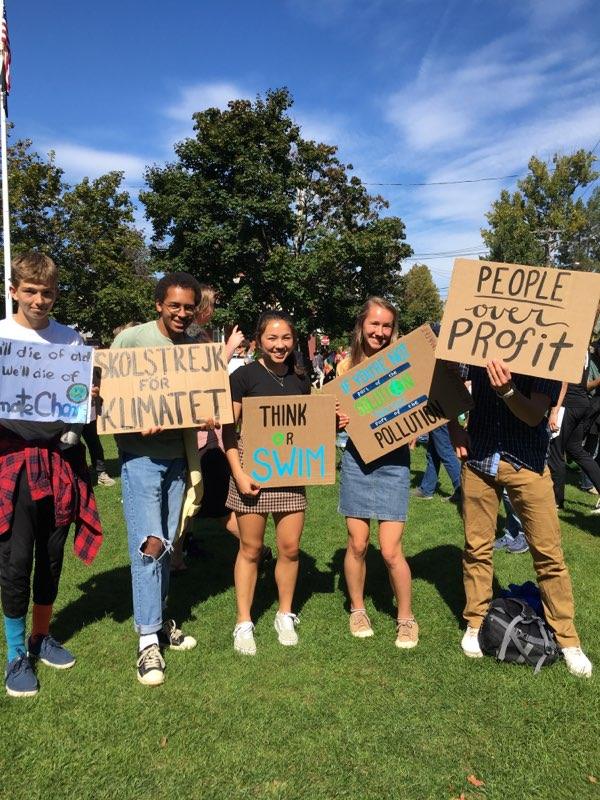 PegOlsenTNC's tweet photo. We are in #saranaclake alongside youth and our community sending a message in unison with millions around the world. #climatestrike #NaturalClimateSolutions
@nature_ny @ADK_Climate https://t.co/chUQtwpbK5