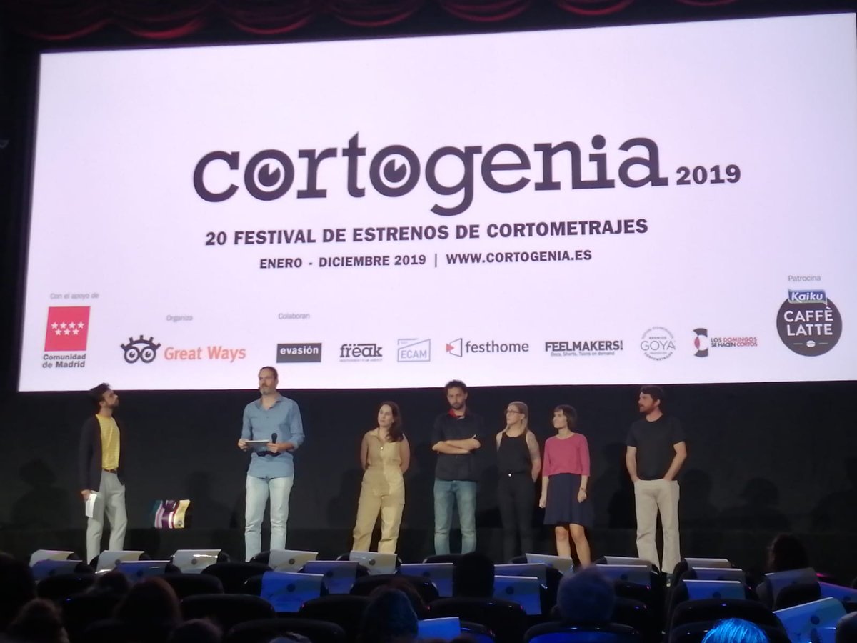 Qué lujo presentar nuestro corto LA EMINENCIA en el Palacio de la Prensa dentro de <a href="/Cortogenia/">Cortogenia</a>! Gracias a la organización del festival y a todo el público por esta proyección tan especial