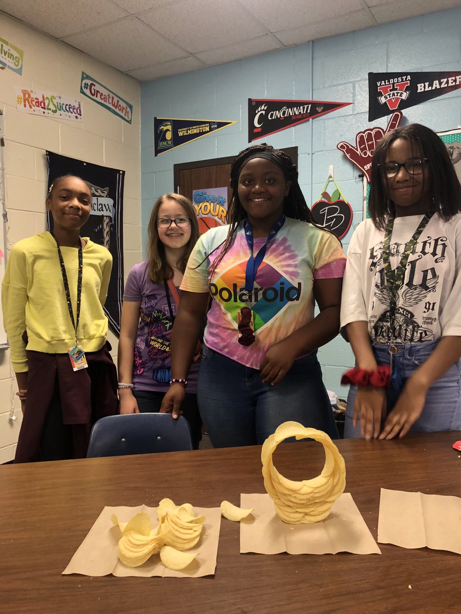 K_Bake_'s tweet photo. Three 8th grade groups successfully completed the Pringle’s Challenge (almost 4 but their ring fell right before the picture was taken 😢). Super fun way to build community! @_karisma73 @gcarterAP next faculty team building activity! #BMSAVID #BMSMakeItHappen @BMSatRSD2 https://t.co/3jgJS64xs9
