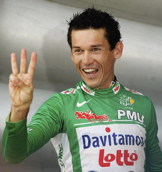 Hey Robbie, how many MOFO orders should we put you down for?
.
Anyone doing the Robbie McEwan Granfondo this weekend? See you there!
.
#robbiemcewan
#granfondo
#cyclingMOFOS
#goldcoast
#cycling
#fondo
#bike
#goals