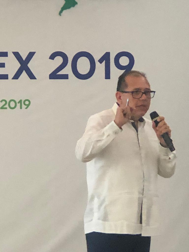 REPOMEX_FORO's tweet photo. José Alfonso Lozano, Director del Periódico Oficial de Yucatán con el tema Edición electrónica https://t.co/i0xG10Y2G1