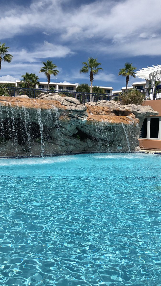 ResortQuestNWFL's tweet photo. “Alexa, play “Waterfalls” by TLC” #LoveFL @VISITFLORIDA https://t.co/EgqG8RyX7D