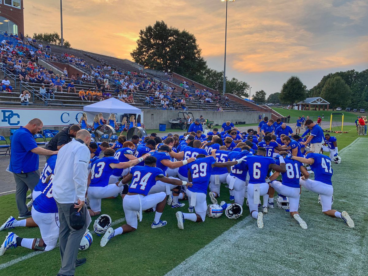 These Blue Hose 💙⚔️🏈 @BlueHoseFtball