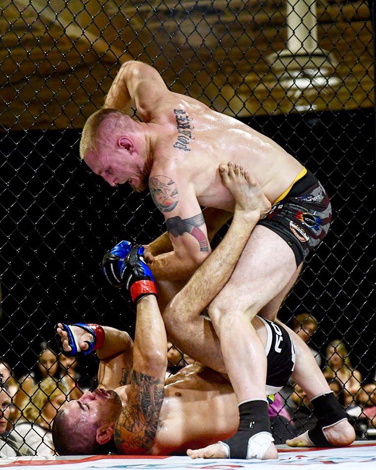 TheIanMMA's tweet photo. Can’t wait to get back in there and let my blades fly.
.
.
.
Sponsors :
@zenkofightwear
@ccmafcrossfit
@indyiphoneguy
@indy_boat_detailer
@HardwoodUnlimited
@timelessinjections
@j.roadtofit
@mesomorphic_massage
#StrapSZN #OurYear #TEAMPOMPEY #POMPEYARMY #CCMAF #WARREADY https://t.co/T9Nfg2mdji
