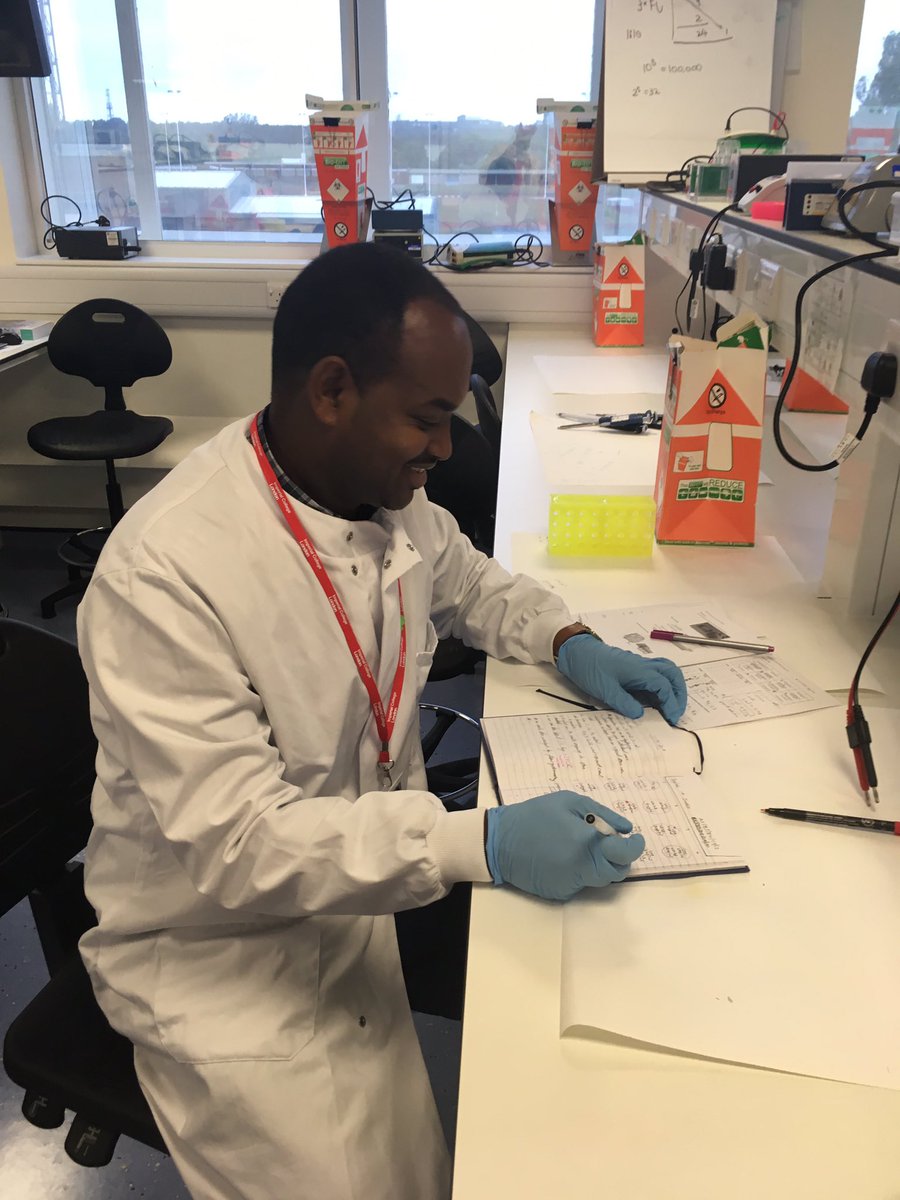 Tewoolde's tweet photo. Thank you @imperialcollege and the dedicated scientists for teaching me the prestigious molecular LAB skills. It’s an honour! #bioanalyzer #ELISA #PCR #flowcytometry #RNAextraction #cellculture #beingascientist #pharmacology #synergy https://t.co/aV3jresfud