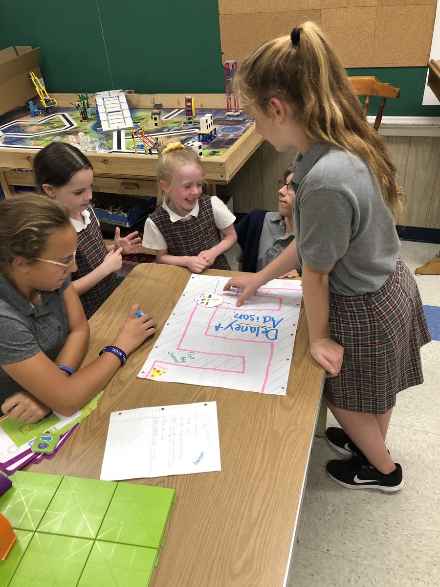 sttscience's tweet image. The seventh graders are teaching their first grade buddies to code! #codeandgo