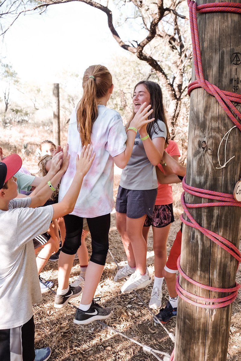 FreyenbergerFun's tweet photo. Friends helping friends ❤️ #sjesdallas #CampChampions #TheOutdoorSchool https://t.co/Rlq2vdvyFS
