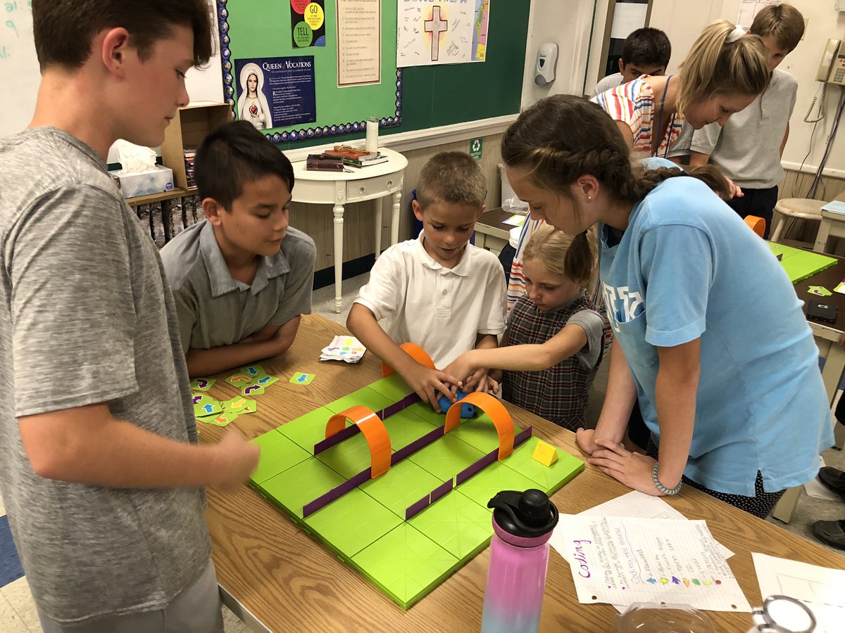 sttscience's tweet image. More #codeandgo fun with our buddies!