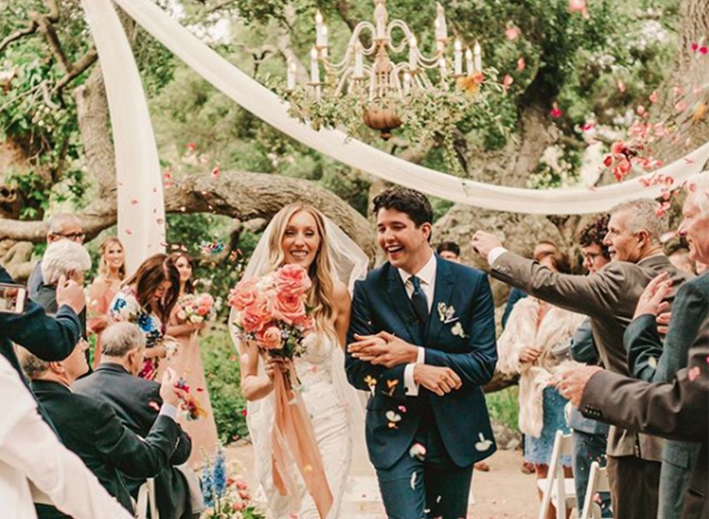 _letsgetmarried's tweet photo. Witnessing pure #joy is priceless!

Join us in congratulating #couples everywhere that are #gettingmarried this weekend.
photo by: https://t.co/SXGXVJiMC8 https://t.co/xCDlQQZZ8F