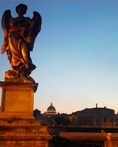 BeautyfromItaly's tweet photo. Sant'Angelo Bridge, Rome via IG coni0377 

Want more about Italy? Browse link in bio

#travel #roma #rome #vatican #italy #beautyfromitaly https://t.co/lBuxlA4avV