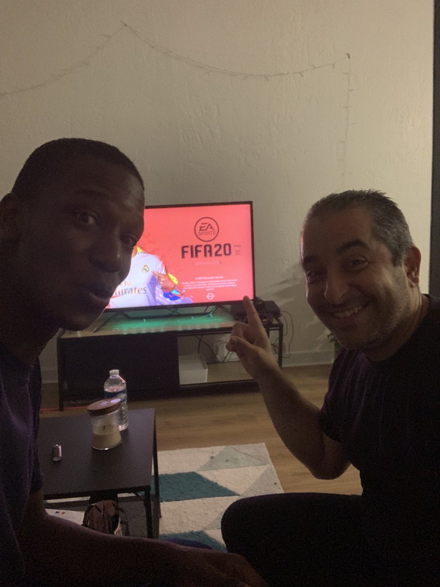 Le Prof ✌️😁 tweet media