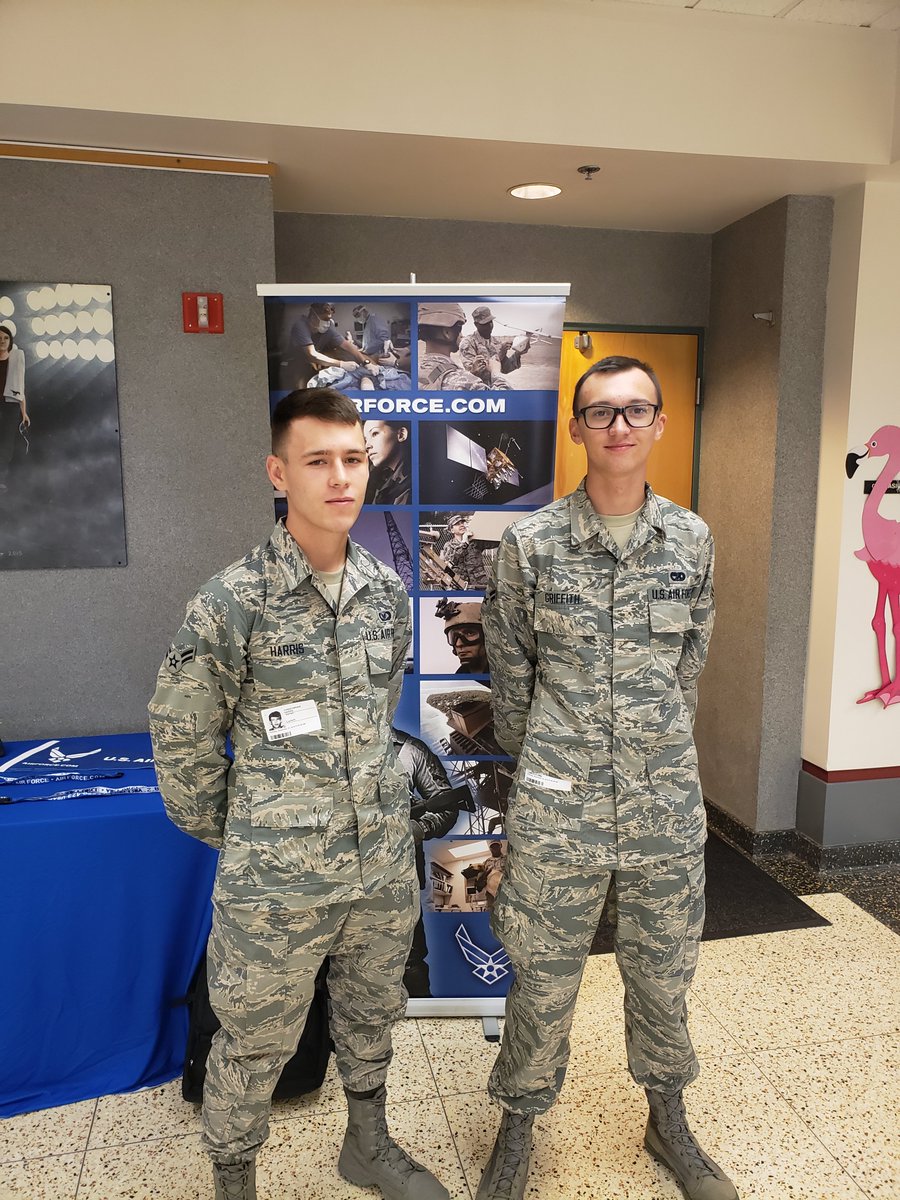 RyanMelhorn's tweet image. It&apos;s always great to see our Mustang alumni come back! We are proud of our Mustang alumni in the armed forces. #swexcellence #swhsmustangs