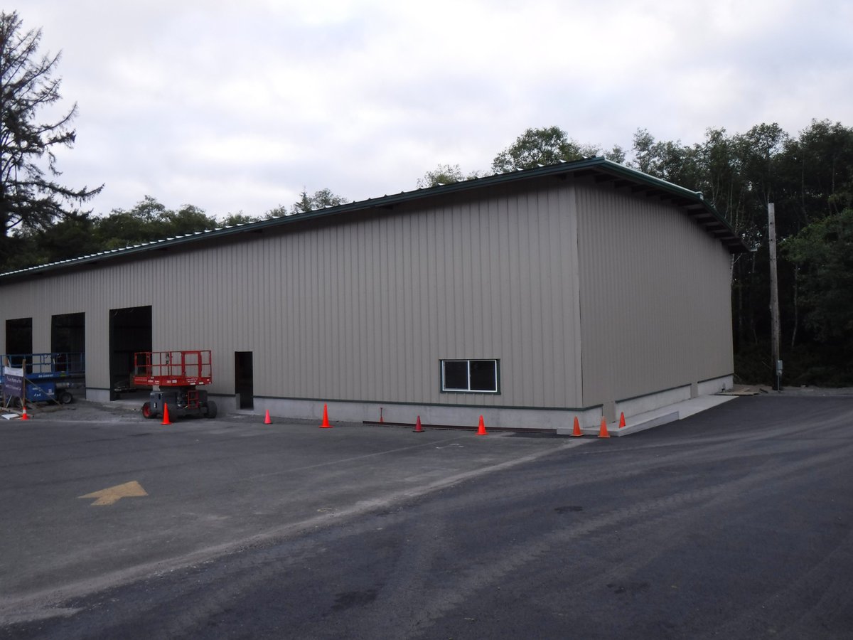 WarriorSTEM's tweet image. Our new #CTE center is coming along and we soon will be moving into our new space! Over 100 students are already signed up for Automotive Technology and Welding courses! Exciting things happening at WHS!