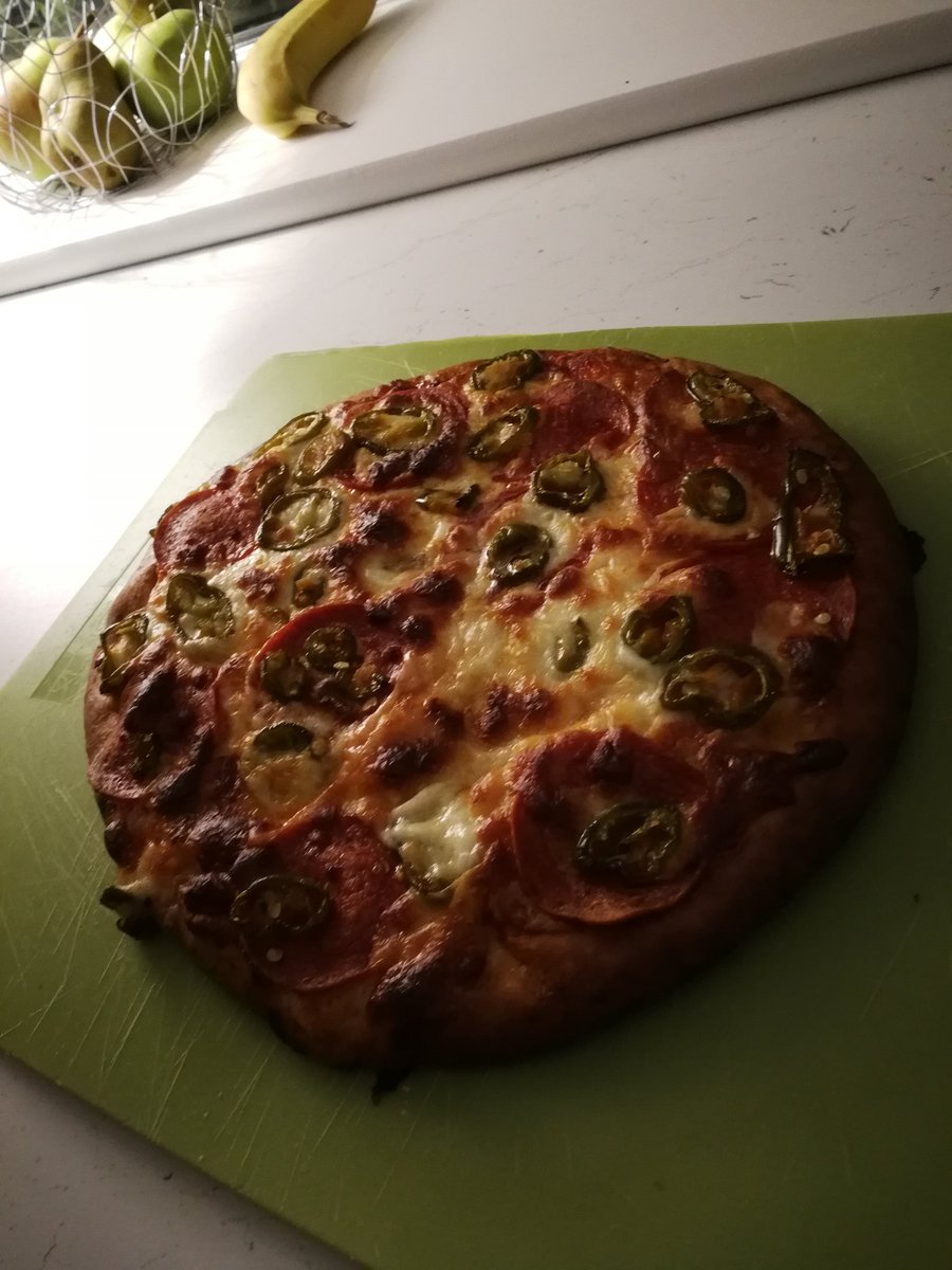 MR_leighingrams's tweet image. After a relatively healthy eating week I thought id destroy any good done with pizza and beer #HealthyEating #itistheweekend