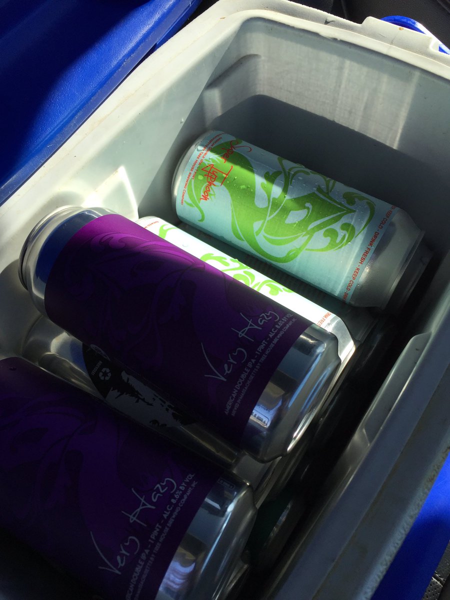 BrinaBoBina's tweet image. Forecast for the weekend #veryhazy Friday night with some @TreeHouseBrewCo and Saturday 100% chance of a good time @MABrewersGuild #centralmasscollab #mabeer