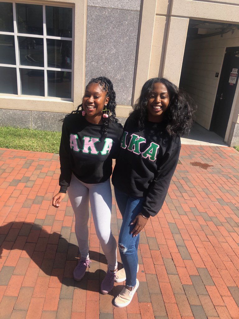 mani_moss's tweet image. What a beautiful day to be an AKA 💗💚 #1908 #mudelta @erndiexo