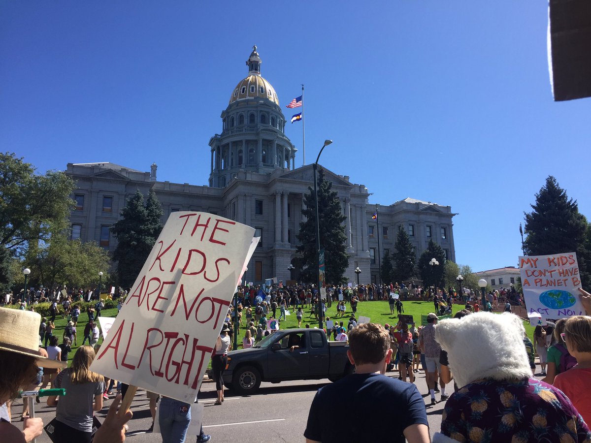 aud_whee's tweet photo. Scenes from today! Feeling more inspired than I have been in a while for climate action #ClimateStrike #denverclimatestrike https://t.co/YXhKXF9NAI