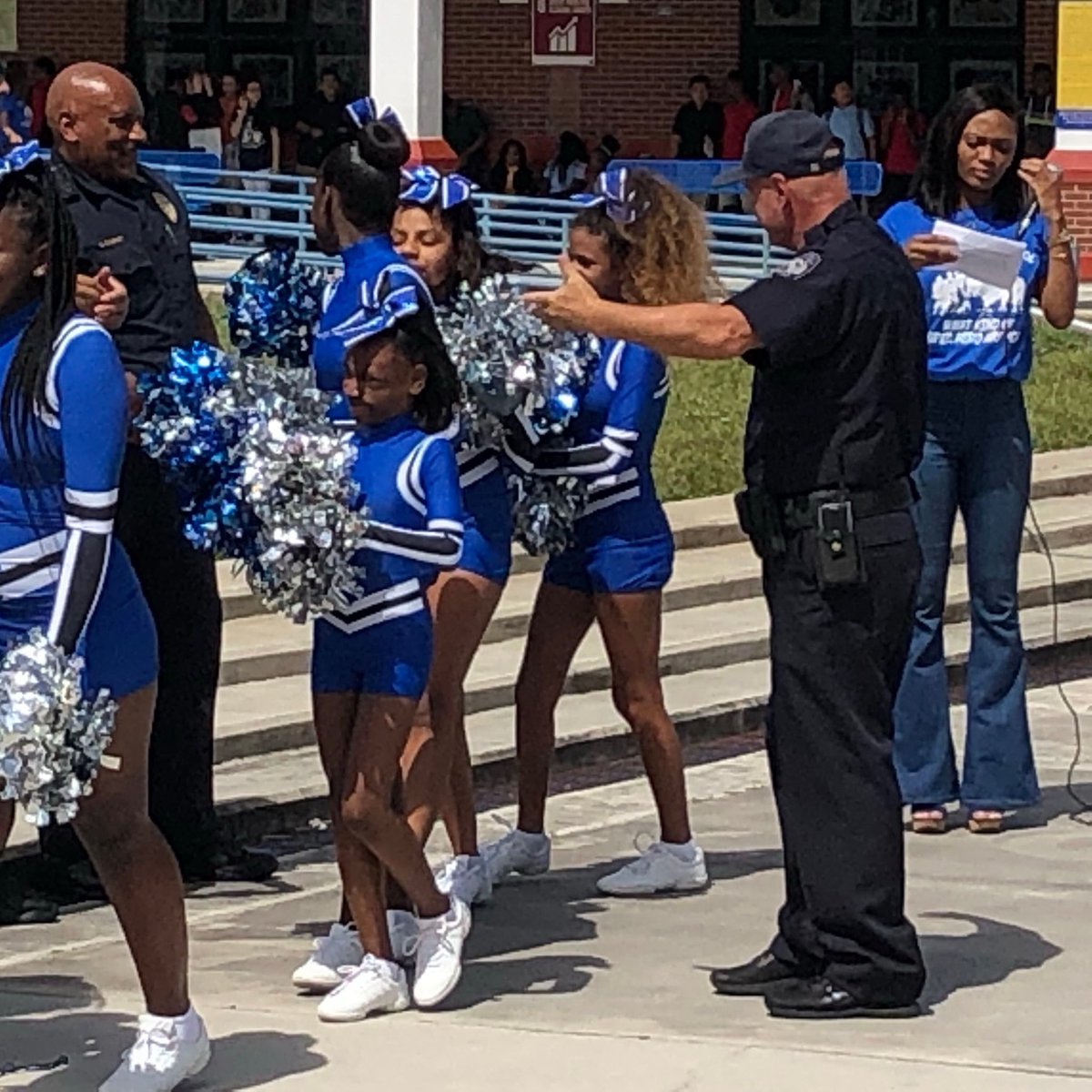 VTSoBetter's tweet photo. We were so honored to celebrate with Carver Middle their life changer nomination and School Resource Officer William Tome’s retirement today! @SchoolPolicePBC @pbcsd @SandraE57409095 @NLGroup_LCOY #LCOY #VTSoBetter #CarverMiddleSchoolDelray
#PalmBeachCountySchools #Valuteachers https://t.co/yEUKM64Xqq