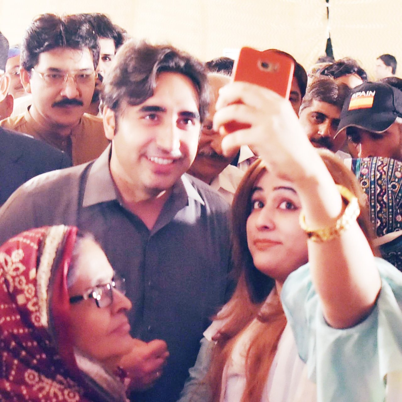 Many many happy birthday chairmen bilawal bhutto Zardari  