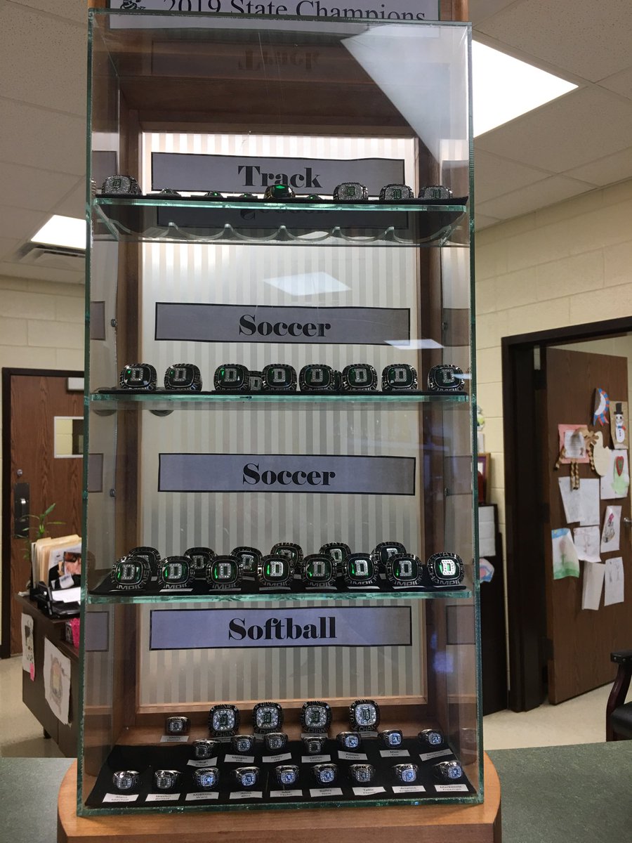 dixie_high's tweet photo. Can hardly wait to see these RINGS on some amazing athletes and outstanding coaches next week! Come out & celebrate with us during our State 1A Tri-Championships Ring Ceremony next Friday, Sept 27 during halftime! #1AChamps #BoysSoccer, #Softball, #IndTrack, #4x4relay https://t.co/ylz8SzOssD