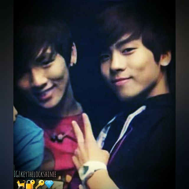 keyland_home's tweet photo. JongKey's Friday🦖💗💜🐈...
°°π°°
Pic / Gif / Vid #3 👨‍❤️‍👨...
°°π°°
#KEY #키 #SHINee #샤이니 #KEY_LAND_KEY ...
@bumkeyk @shinee #Face ... ...
°°π°°
🐈🔑🔐💎
#KEYPOP
#SHINee_KEY_FACE 
#Hologram 
#Cold 
#늘기범곁에_IWannaBe ...
°°π°°
💍🔼⏺️⏹️💍
🎥...🎞️...📸 https://t.co/6v3Sm0yVhX