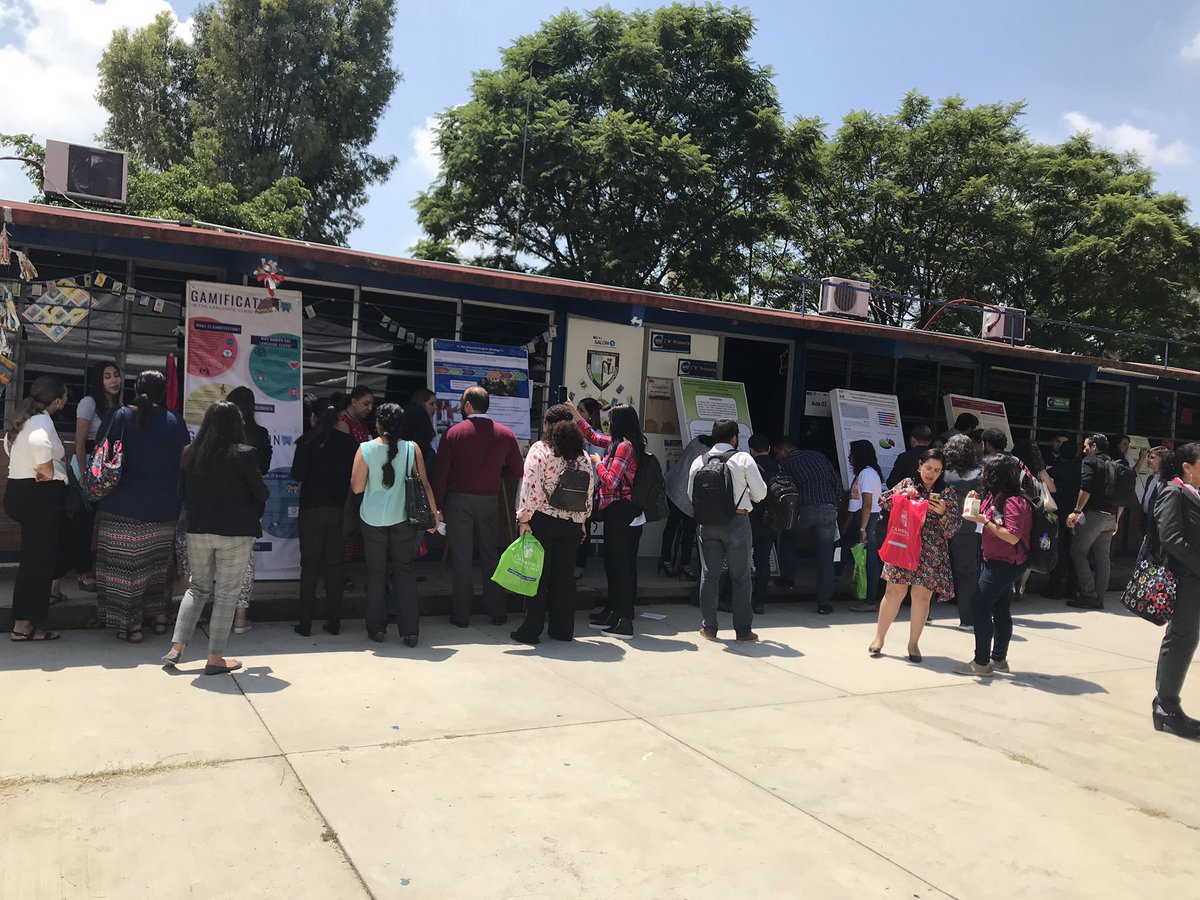 Cessarerm's tweet photo. Arrancó el Primer Congreso Nacional de Formadores de Inglés en Escuelas Normales #CONFIEN  Superando todas las expectativas. ¡Enhorabuena! @MarchaChavez @normalistasomos @Qetza_SP @sandratrujillo https://t.co/75aGE1lxrQ