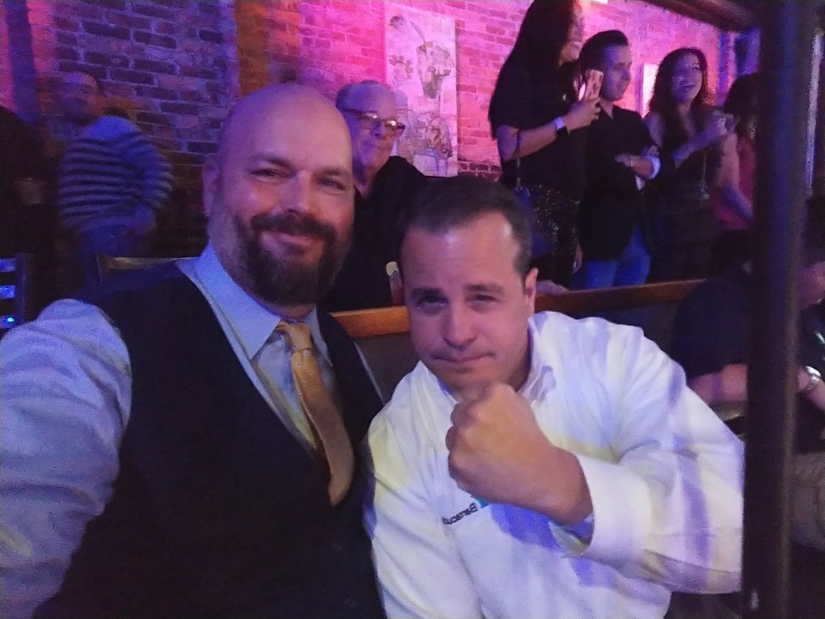 pomara_matt's tweet photo. So proud to partner with @barracuda and the #BarracaudaBomber @Chris_Nico on #RockinFights and #CoreinyourCorner @StarBoxing @CoreBTSLI @CoreBTSLI https://t.co/u2vZnaN6gg
